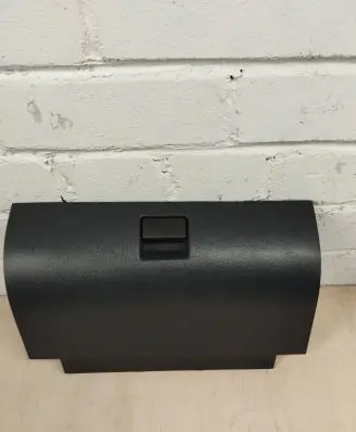 KIA Retona Glove box 3115