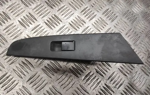 Mazda 3 I Electric window control switch BP4L66380 03123110