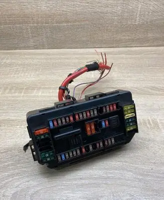 BMW 3 F30 F35 F31 Fuse module 9224879 17082013