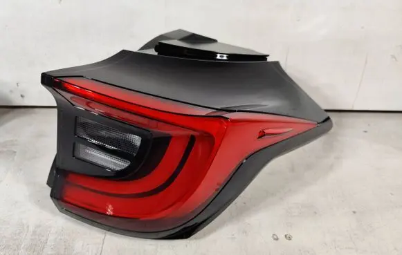Toyota Yaris XP210 Rear/tail lights V356015R