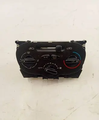Peugeot 206 Climate control unit A2613