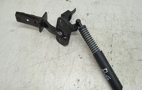 Volvo V70 Tailgate/trunk/boot hinge 1218425 31217640