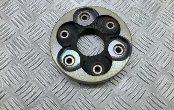 Volkswagen Tiguan Rear prop shaft donut coupling/joint 2153131800012