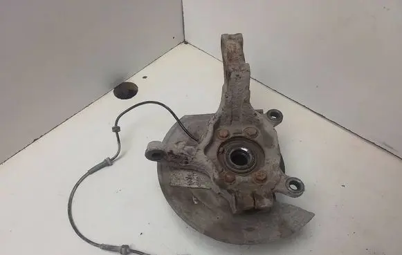 Nissan X-Trail T31 Front wheel hub