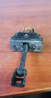 BMW 5 E60 E61 Front door check strap stopper 7176804