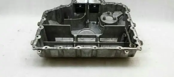 Volkswagen Touareg I Oil sump 07Z103604E