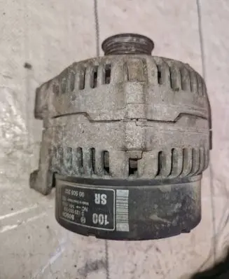 Opel Frontera B Generator/alternator 0123500008