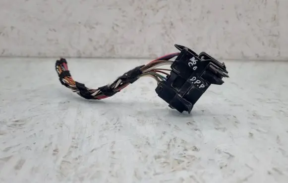 Audi A6 S6 C6 4F Front door wiring loom 8E0972701