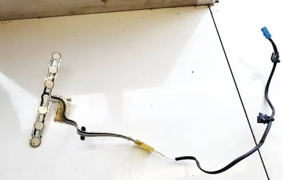 Volkswagen Golf V Seat heating element 1k0963553