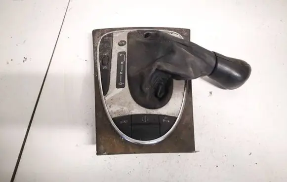 Mercedes-Benz E W211 Gear selector 2118217058