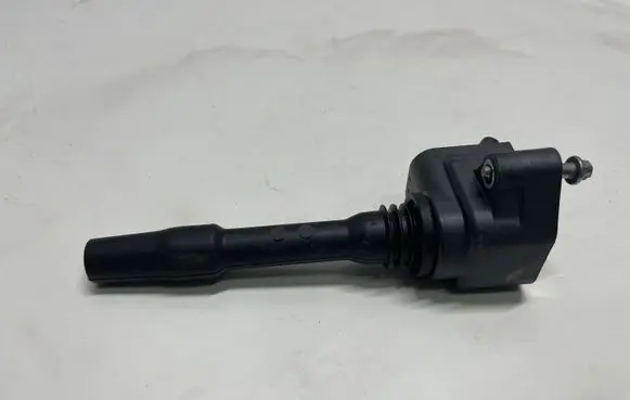 BMW 1 F20 F21 High voltage ignition coil 8647463