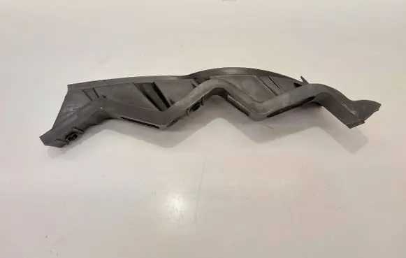 Volkswagen PASSAT B6 Front bumper mounting bracket 3C0807889