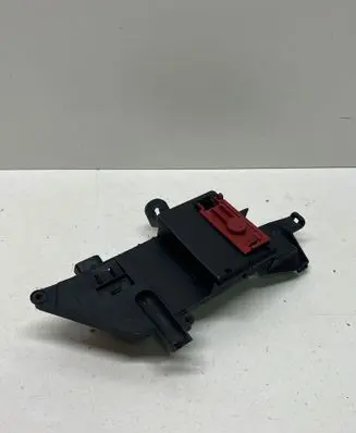 Audi SQ7 Current control relay 4M0941823D 29082017 180214