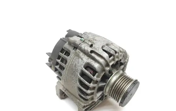 Renault Captur Generator/alternator 231007865RA 2612718A 2114137962