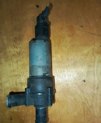 BMW 5 E39 Electric auxiliary coolant/water pump 0392020073