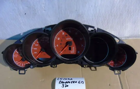 Porsche Panamera (970) Speedometer (instrument cluster) 97064198265