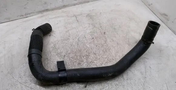 Mazda CX-5 Engine coolant pipe/hose