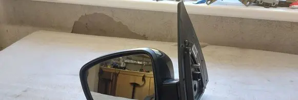 Hyundai i10 Front door electric wing mirror E4022717 50051001