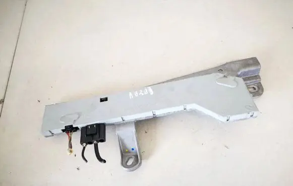Mercedes-Benz CLS C219 Antenna control unit a2198200189