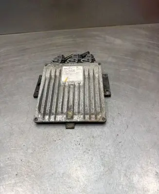 Renault Kangoo I Engine control unit/module 8200513076 8200582518 0700582