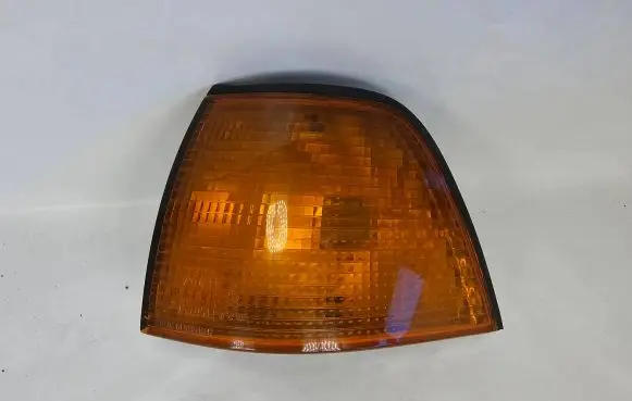BMW 3 E36 Front indicator light 1387043