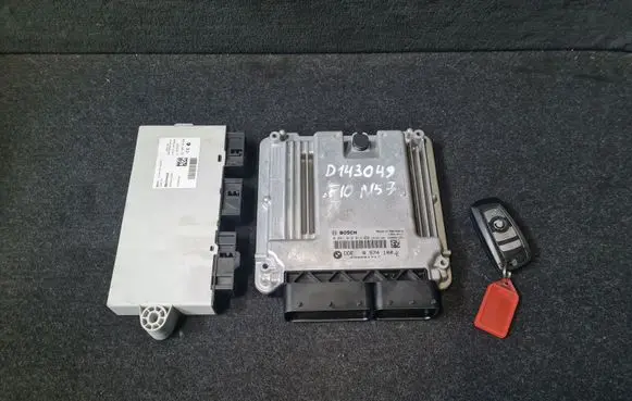 BMW 5 F10 F11 Engine control unit/module 8574100 13618574100 13618573773