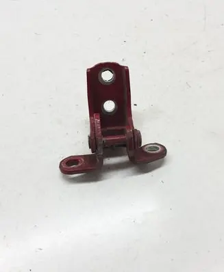 Honda CR-V Rear door lower hinge