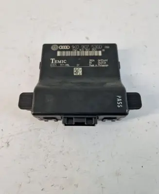 Audi A3 S3 A3 Sportback 8P Gateway control module 1K0907530D