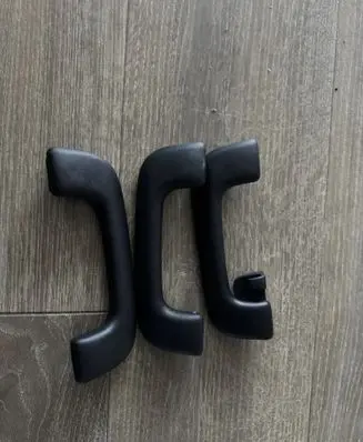 Hyundai IONIQ 6 A set of handles for the ceiling DFD