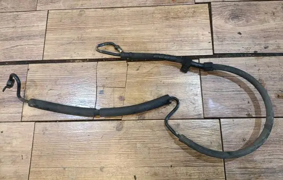 Toyota RAV 4 (XA20) Power steering hose/pipe/line