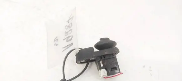 Nissan Primera Front door sensor 