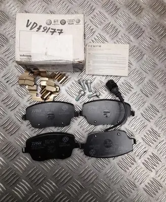 Volkswagen Polo IV 9N3 Brake pads (rear) 6Q0698151C
