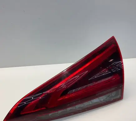 Mercedes-Benz A W177 Tailgate rear/tail lights A1779061800 20180319R 2401018