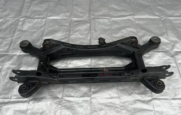 Chrysler Pacifica Rear axle beam 