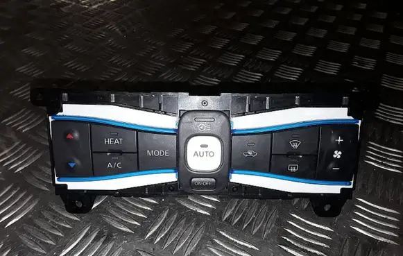 Nissan Leaf I (ZE0) Climate control unit 275003NH0A