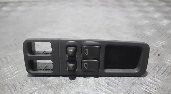 Volvo S40, V40 Electric window control switch 30815232