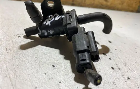 Ford Grand C-MAX Turbo solenoid valve 9688124580