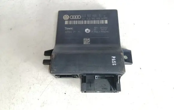 Audi Q7 4L Gateway control module 4L0907468B 4L0910468A