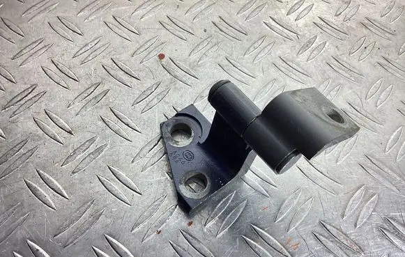 Lexus RX 450H Front door lower hinge A046694