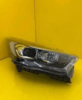 Ford Kuga II Headlight/headlamp GV4113D154EH