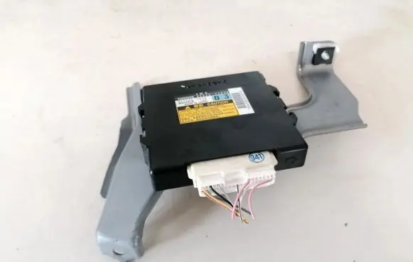 Toyota Urban Cruiser (XP110) Other control units/modules 8963052030 89630-52030