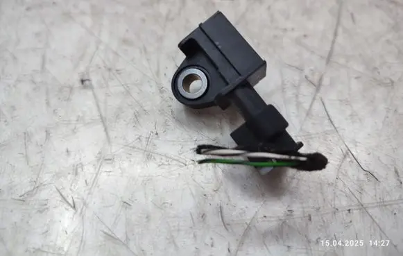 Mercedes-Benz C W205 Airbag deployment crash/impact sensor 2229051400