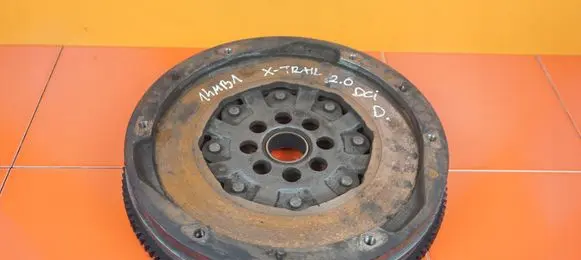 Nissan X-Trail T31 Dual mass flywheel M9R832