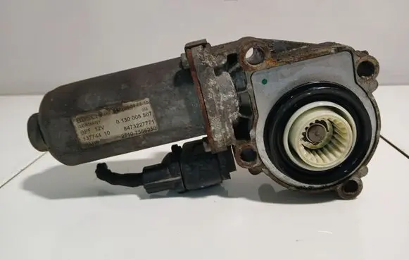BMW X3 E83 Gearbox-reducer motor 0130008507