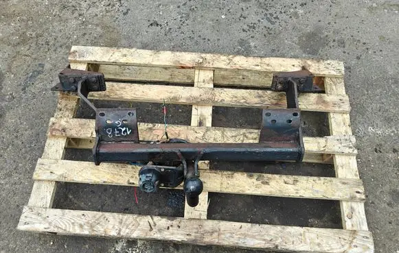 Nissan Vanette Tow bar set