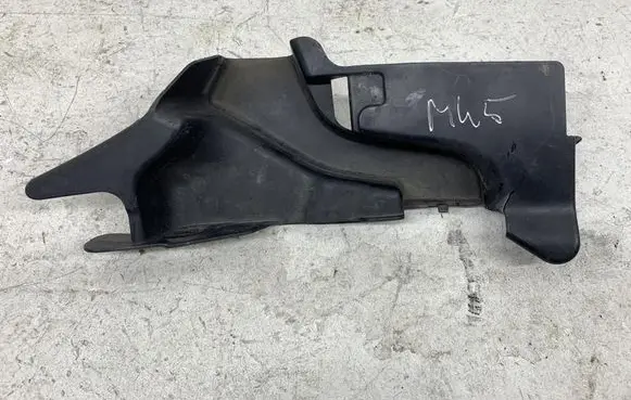 Ford Focus Fender mounting bracket JX7BA02477A
