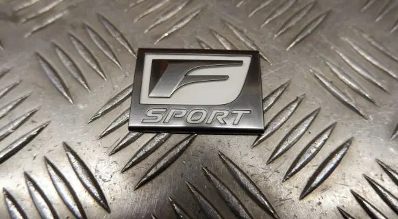 Lexus ES 300h (7th Gen) Fender model badge letters 7536233010