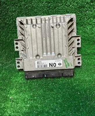 Nissan Juke I F15 Wing mirror control module S180067168Aautoas
