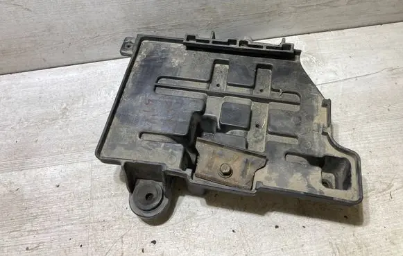 Battery tray