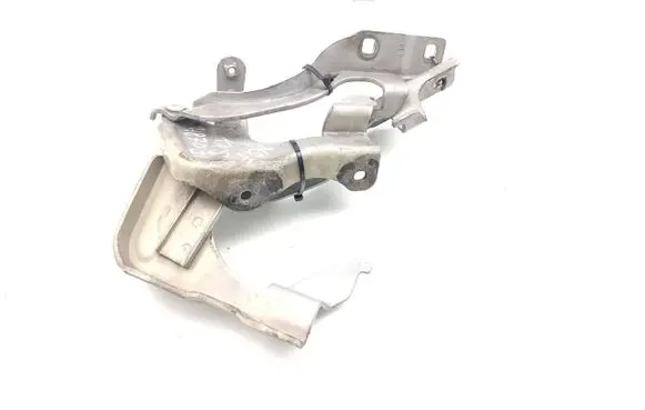 Chevrolet Captiva Engine bonnet/hood hinges